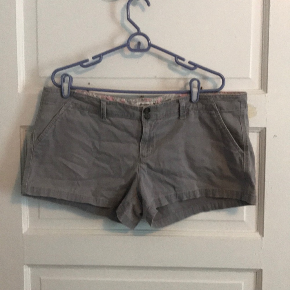 American Eagle stretch shorts size 14